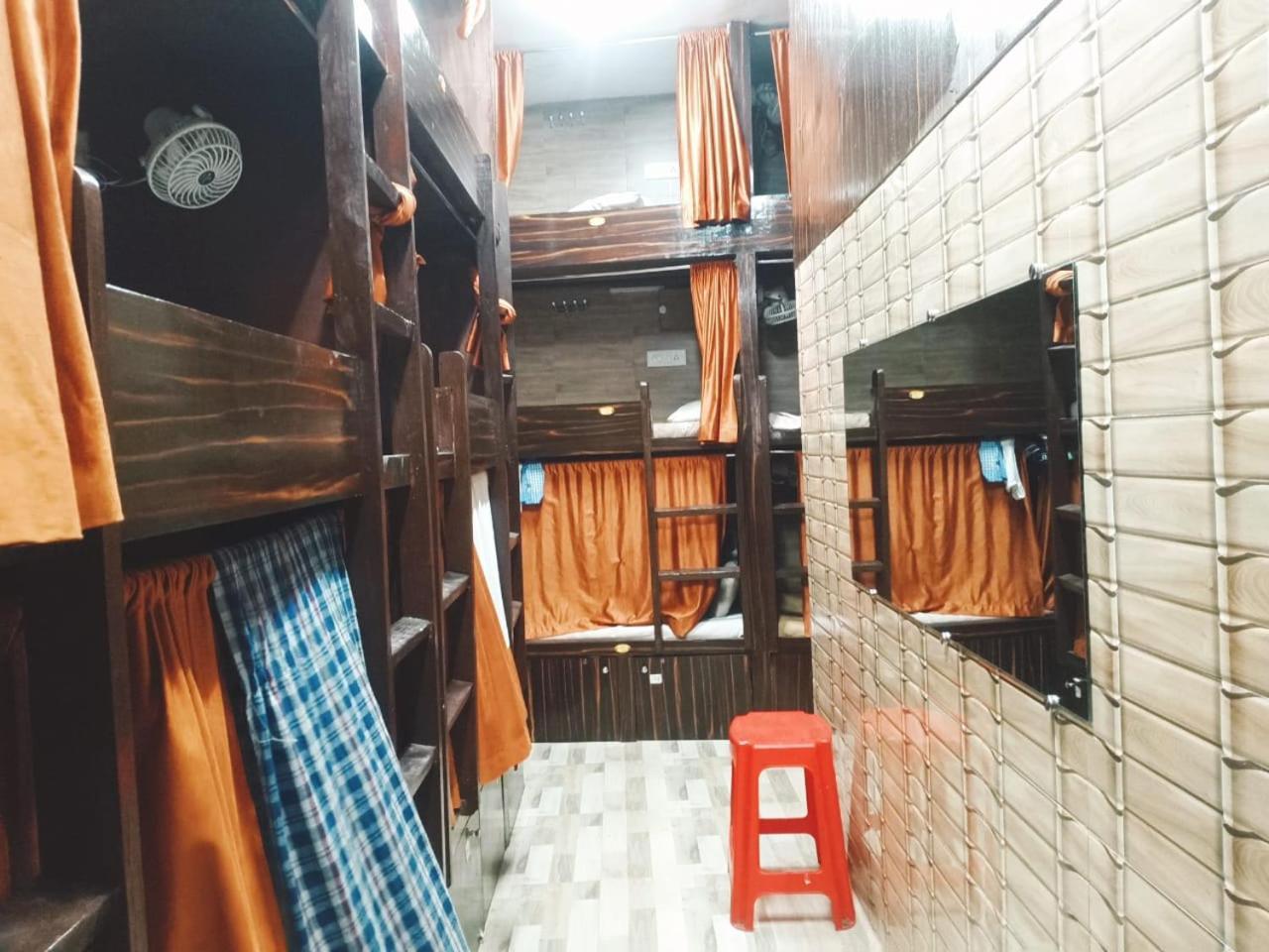 Kalina Asian Dormitory Hotel Mumbai  Buitenkant foto